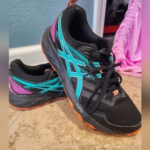 Womens sneaker great condition